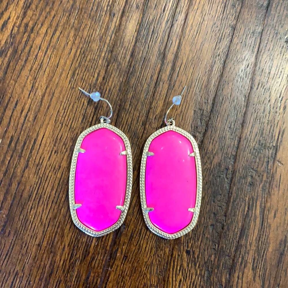 Kendra Scott earrings!
